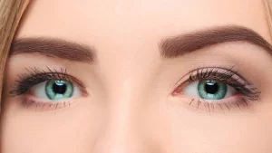 Kirpik ekimi işlemi