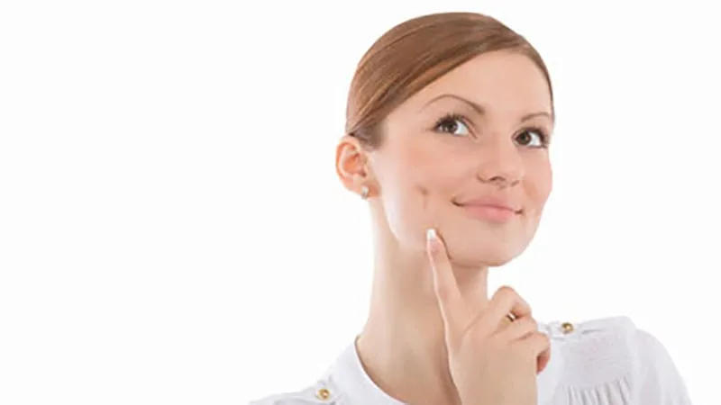 gamze estetiği yaptıran kadın