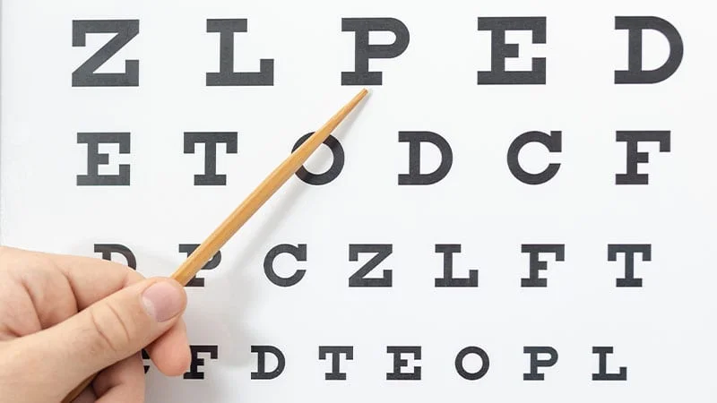 genel göz muayenesi görme testi