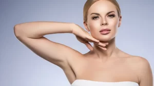 kol germe estetiği yaptırmış kadın kolu