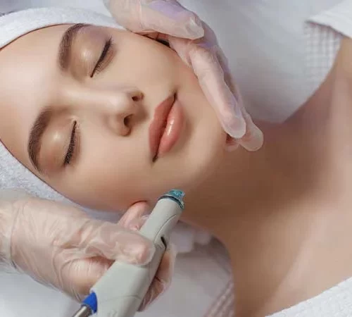 Kozmetik Dermatoloji Uygulaması