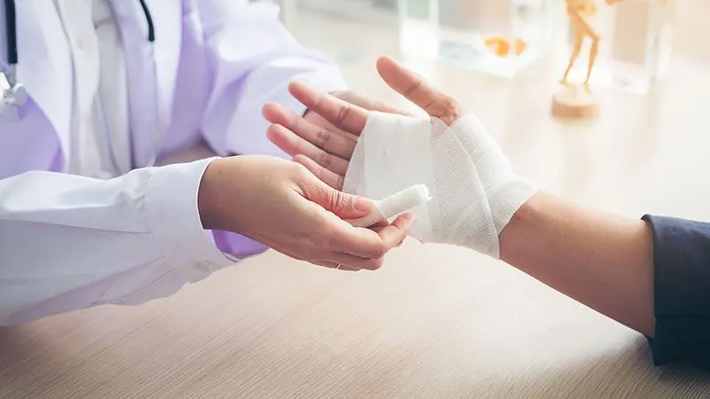 sargılı el muayene