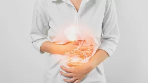 kolon ve mide kanseri karın ve bağırsak ağrısı yaşayan kadın