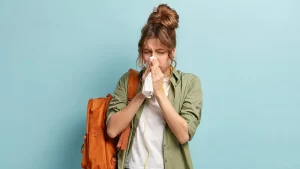 burun kanaması yaşayan kadın