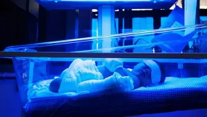 Fototerapi Alan Yenidoğan Bebek