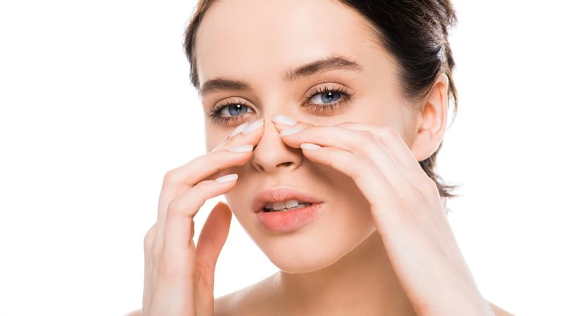 Estetik Burun Ameliyatı Sonrası Görünüm