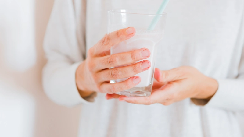 Kalsiyum eksikliği olan kadın