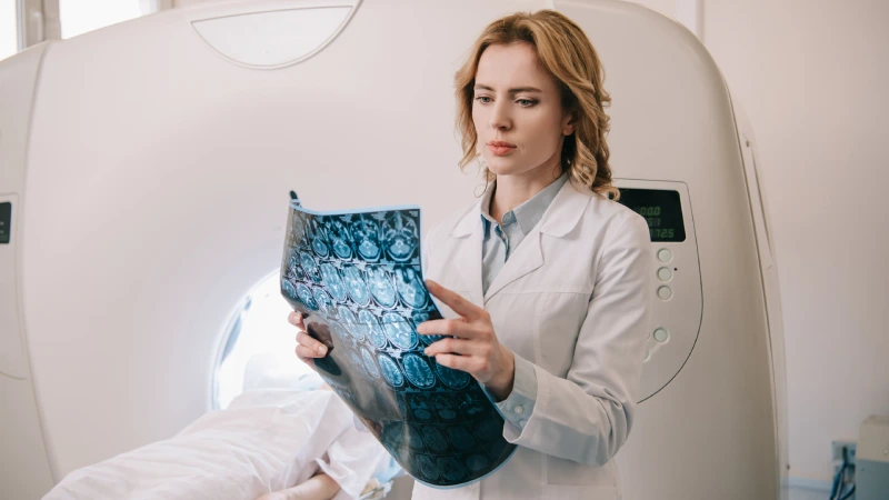 BT anjiyografi sonrası muayene