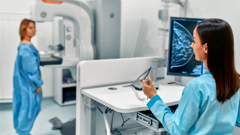 Mamografi ve meme MR çekimi