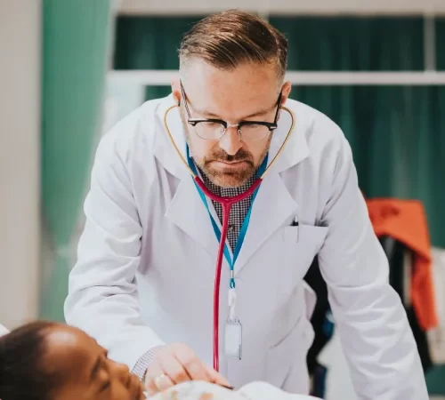Uyku Laboratuvarı Hangi Bölüm Bakar inceleme yapan doktor