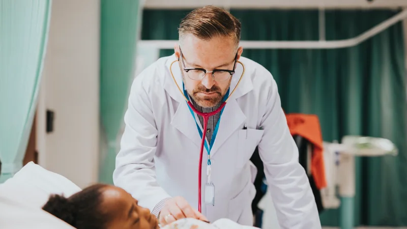 Uyku Laboratuvarı Hangi Bölüm Bakar inceleme yapan doktor