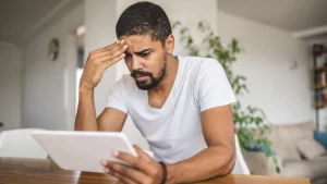 Eklem Ağrıları Yaşayanlar Dikkat! Hafife Almayın! - eklem ağrıları olan insan bu yazıyı okuyor