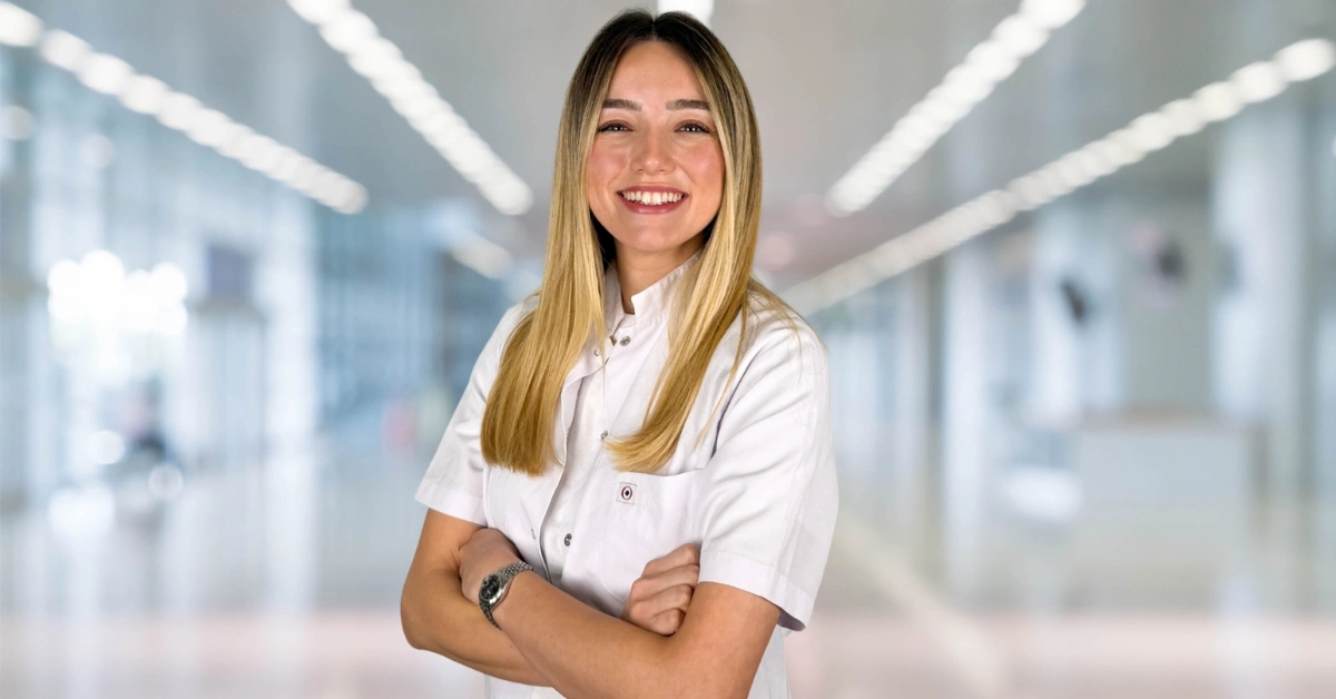 Diş Doktoru Zeynep Yılmaz