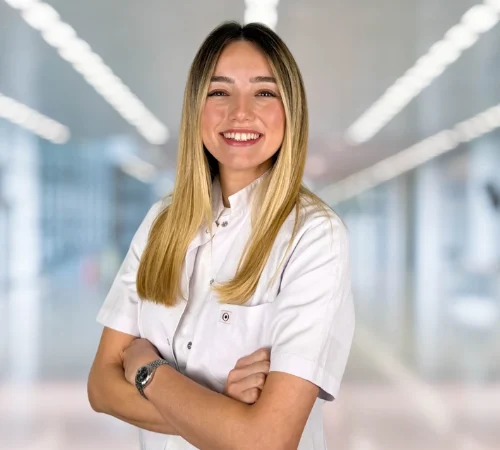 Diş Doktoru Zeynep Yılmaz
